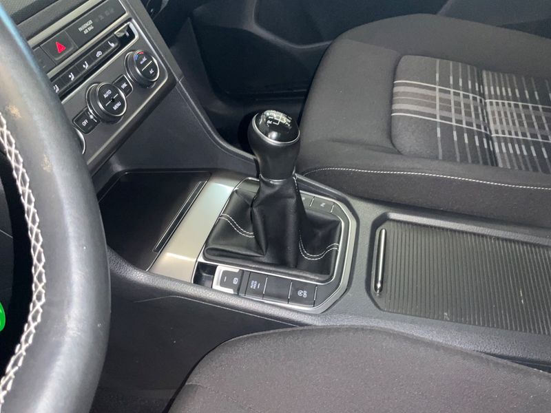 Volkswagen Golf VII Sportsvan 1.4 TSI Lounge BlueMotion Tech 2015 – снимка 29
