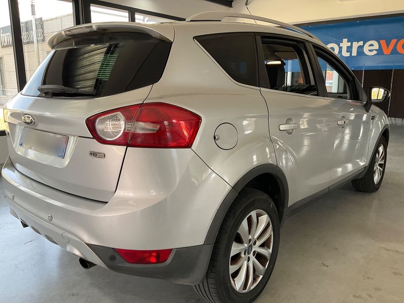 Ford Kuga 2.0 TDCi Titanium 2010 – снимка 8