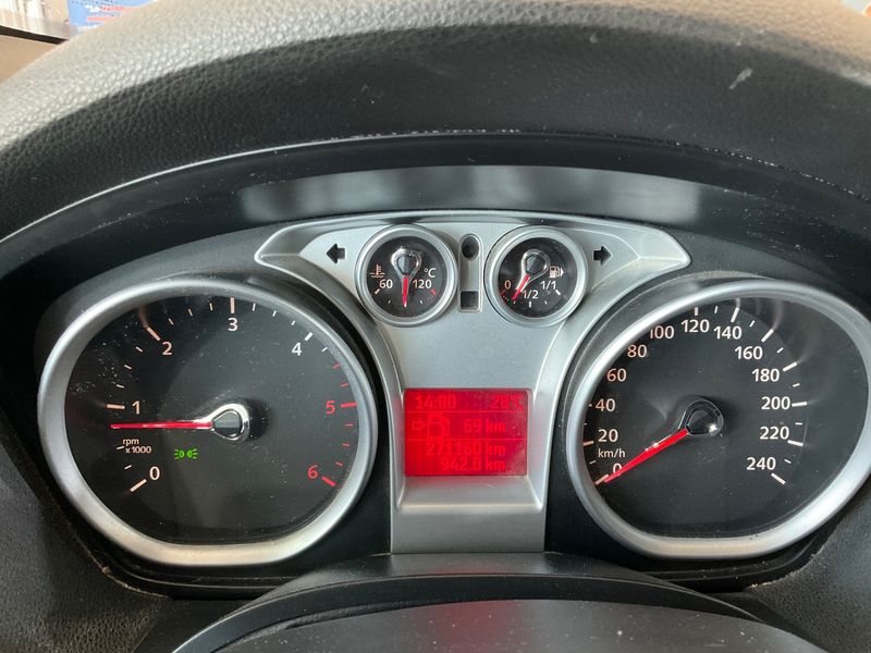 Ford Kuga 2.0 TDCi Titanium 2010 – снимка 18