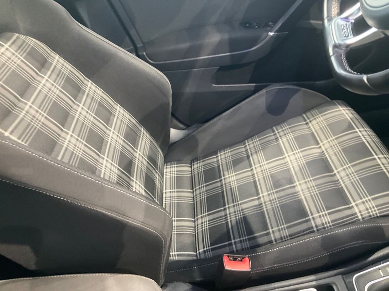 Volkswagen Golf VII 2.0 TDI GTD BlueMotion Tech 2016 – снимка 26