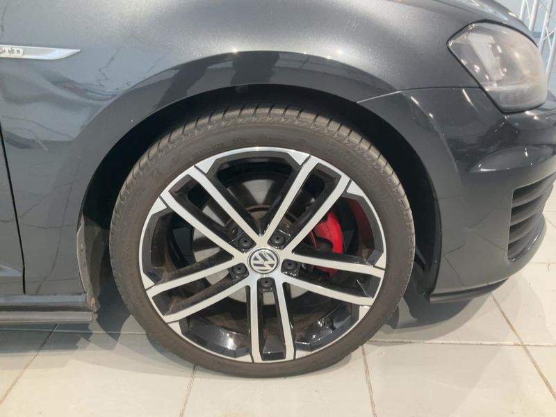 Volkswagen Golf VII 2.0 TDI GTD BlueMotion Tech 2016 – снимка 11
