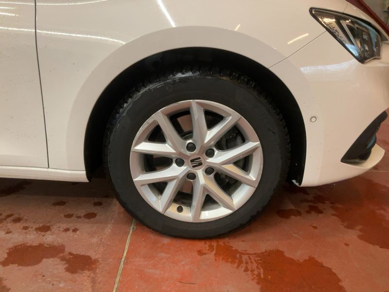 Seat Leon 2.0 TDI Style Business 2022 – снимка 11