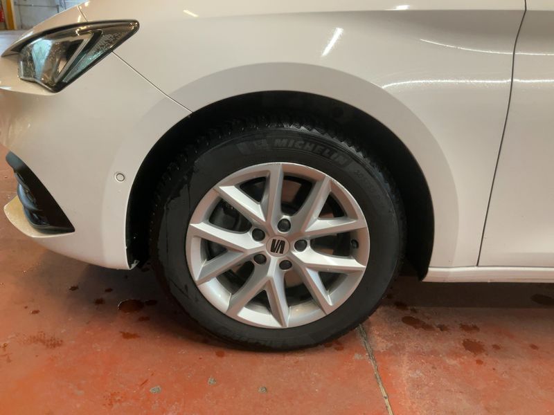 Seat Leon 2.0 TDI Style Business 2022 – снимка 3