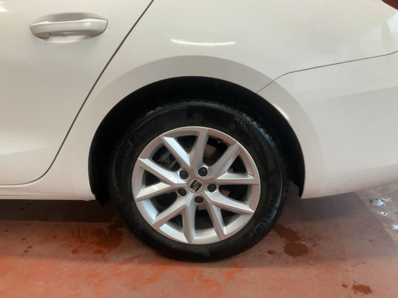 Seat Leon 2.0 TDI Style Business 2022 – снимка 5