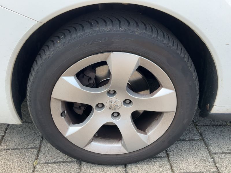 Peugeot 3008 2.0 HDi Allure 2012 – снимка 3