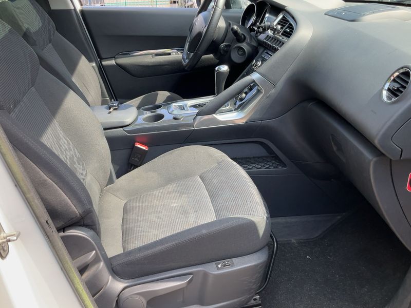 Peugeot 3008 2.0 HDi Allure 2012 – снимка 16