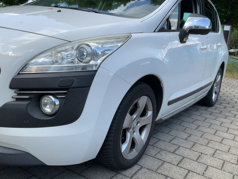 Peugeot 3008 2.0 HDi Allure 2012 – снимка 2