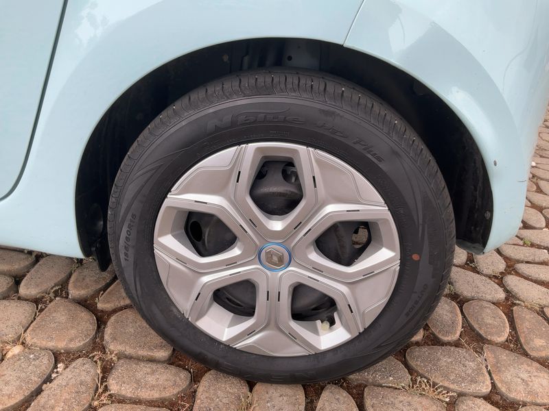 Renault Twingo electric drive 60 kW Zen Electric 2022 – снимка 5