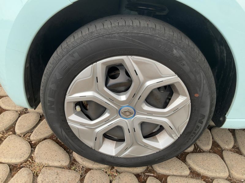 Renault Twingo electric drive 60 kW Zen Electric 2022 – снимка 3
