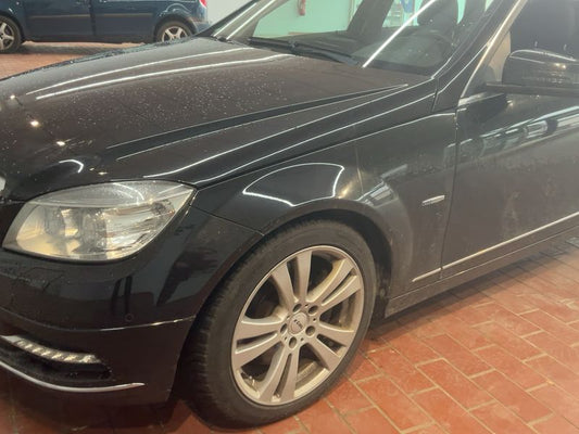 Mercedes-Benz C-Klasse C 350 CDI T 4Matic BlueEfficiency Avantgarde 2010 – снимка 2