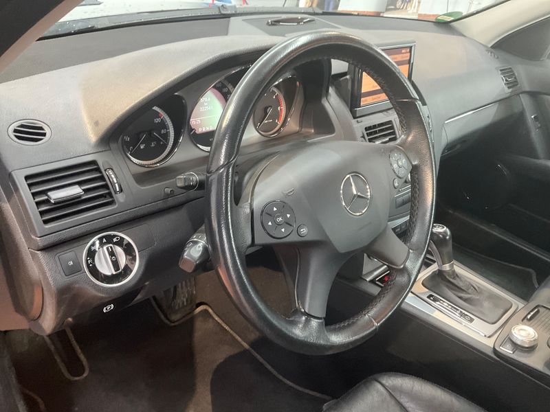 Mercedes-Benz C-Klasse C 350 CDI T 4Matic BlueEfficiency Avantgarde 2010 – снимка 25