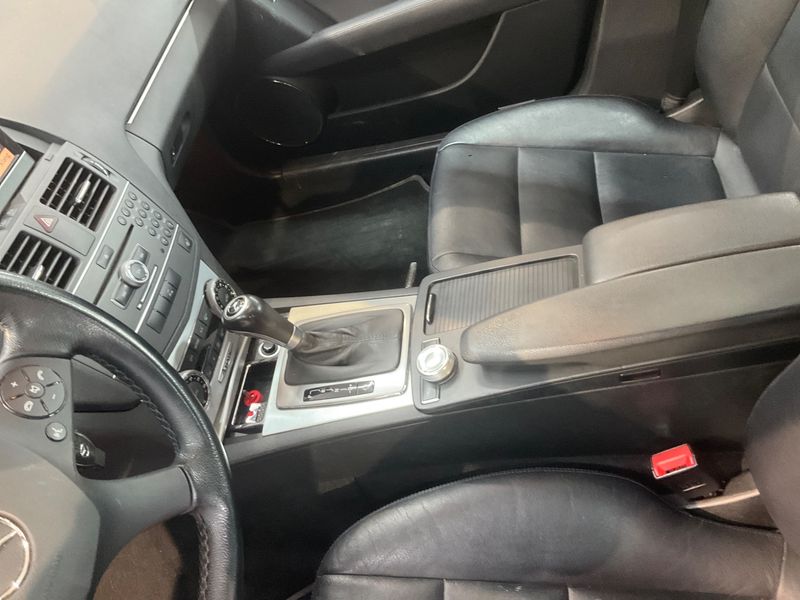 Mercedes-Benz C-Klasse C 350 CDI T 4Matic BlueEfficiency Avantgarde 2010 – снимка 26