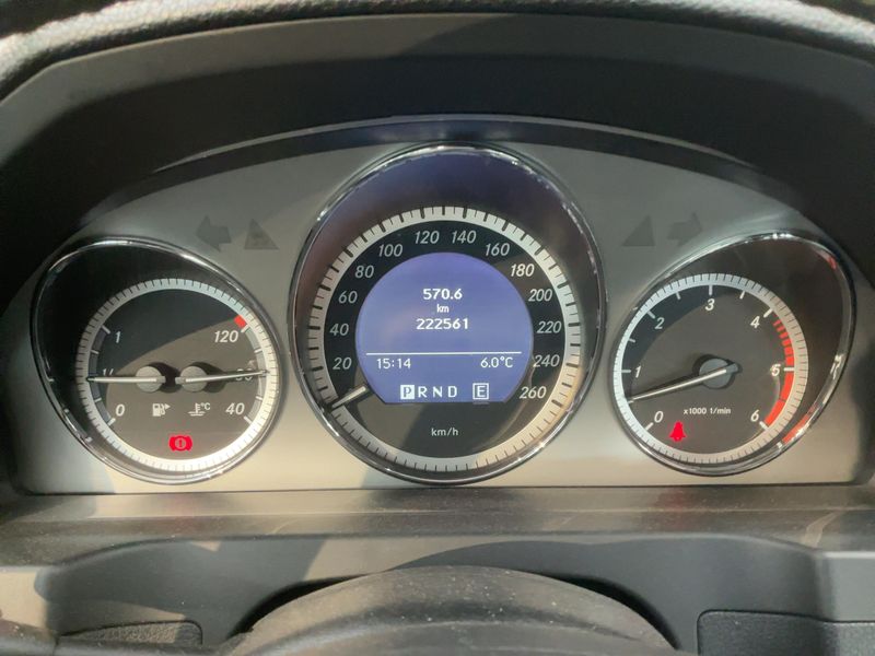 Mercedes-Benz C-Klasse C 350 CDI T 4Matic BlueEfficiency Avantgarde 2010 – снимка 19