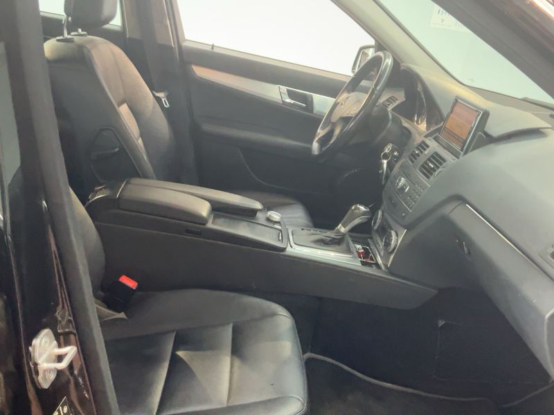 Mercedes-Benz C-Klasse C 350 CDI T 4Matic BlueEfficiency Avantgarde 2010 – снимка 17