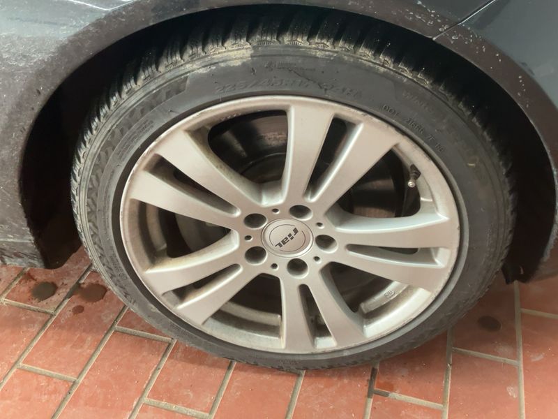 Mercedes-Benz C-Klasse C 350 CDI T 4Matic BlueEfficiency Avantgarde 2010 – снимка 11