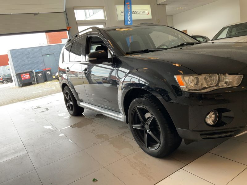 Mitsubishi Outlander 2.0 MIVEC Invite 2WD 2012 – снимка 12