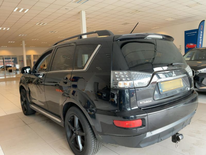 Mitsubishi Outlander 2.0 MIVEC Invite 2WD 2012 – снимка 6