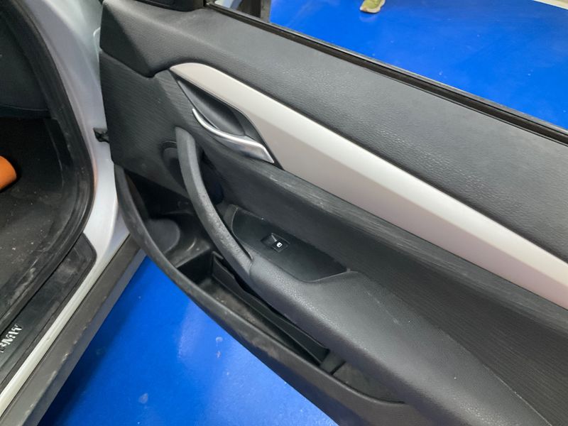 BMW X1 sDrive 18d 2015 – снимка 22
