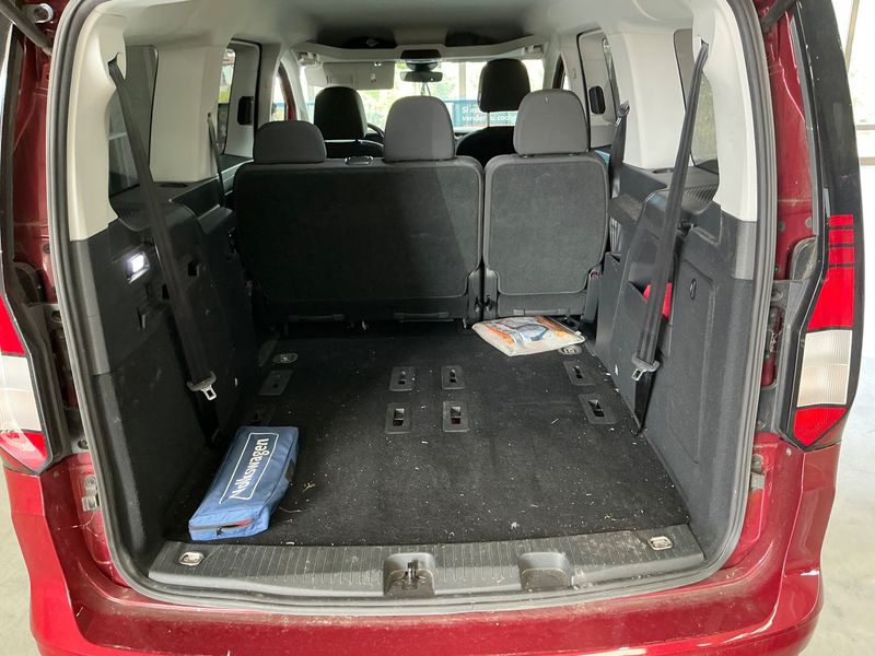 Volkswagen Caddy 2.0 TDI Maxi 2023 – снимка 15