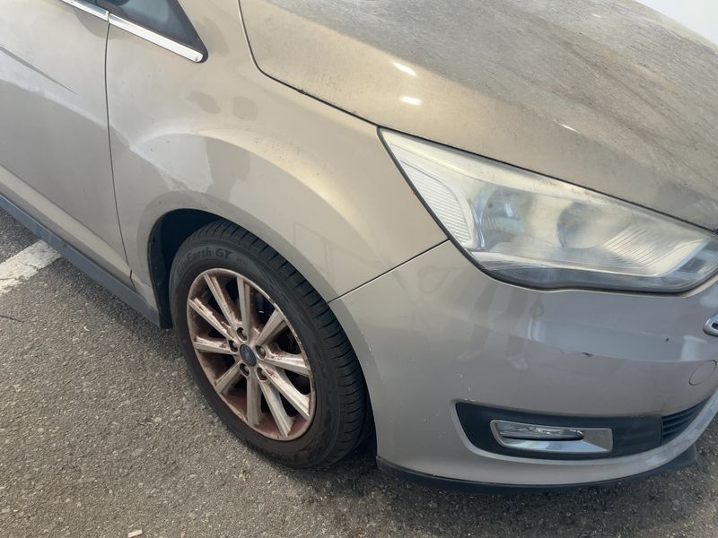 Ford C-Max 1.5 TDCi Titanium 2015 – снимка 12