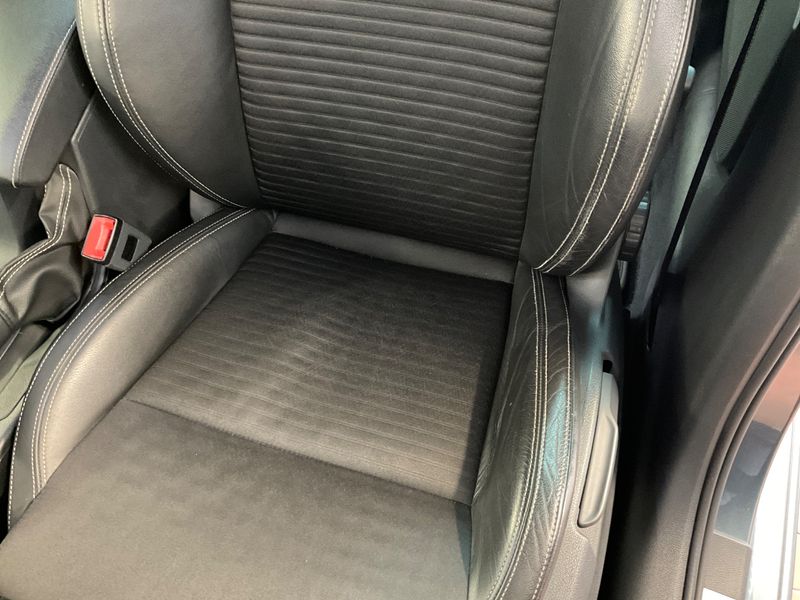 Skoda Octavia 2.0 TDI RS 2015 – снимка 22