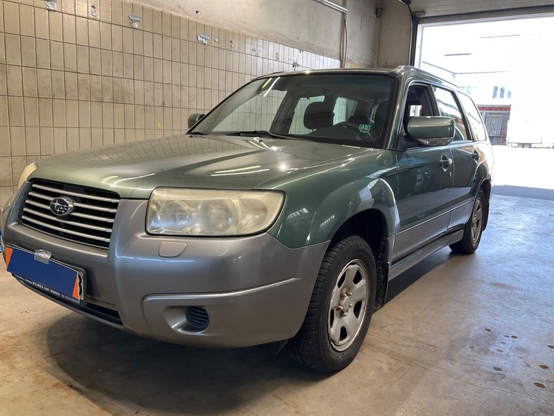 Subaru Forester 2.0 X Comfort 2006 – снимка 1