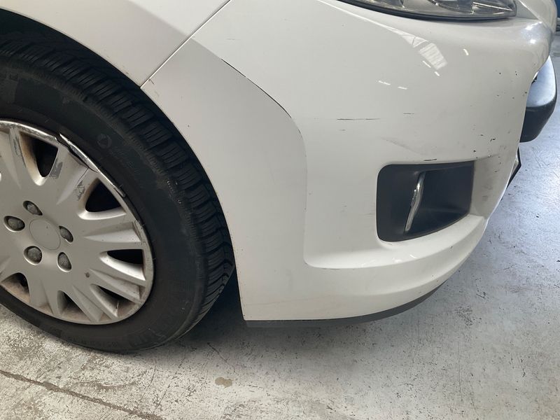 Peugeot 207 1.6 HDi Série 64 2010 – снимка 50
