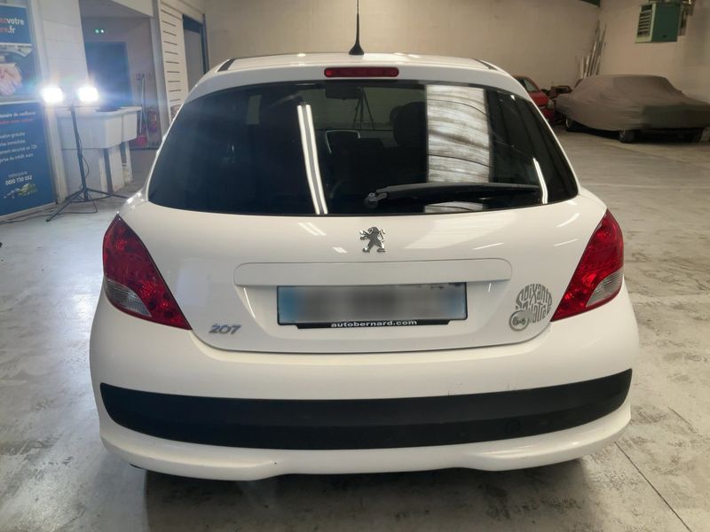 Peugeot 207 1.6 HDi Série 64 2010 – снимка 7