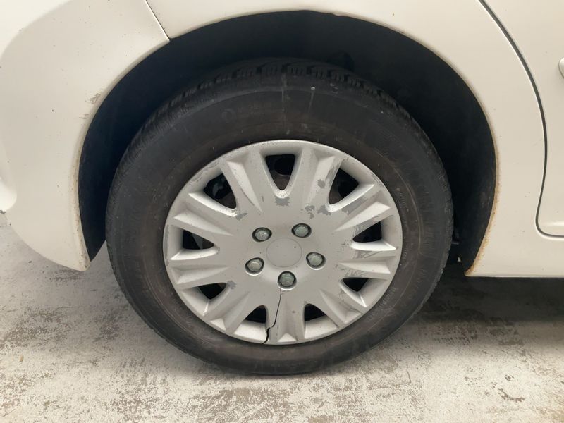 Peugeot 207 1.6 HDi Série 64 2010 – снимка 9