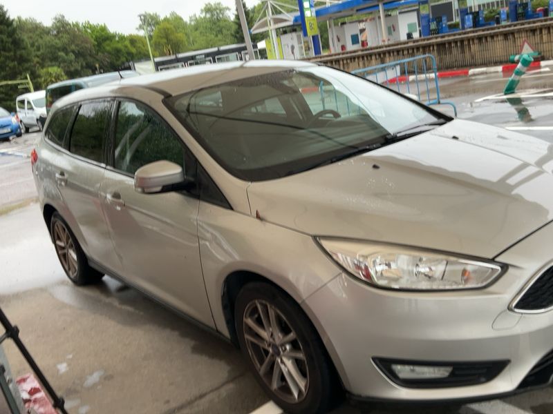 Ford Focus 1.0 EcoBoost Business 2016 – снимка 12