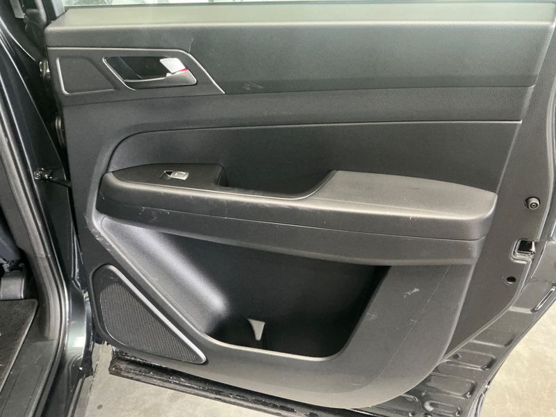 Ssangyong Musso 2.2 e-Xdi Sapphire 4WD 2022 – снимка 25