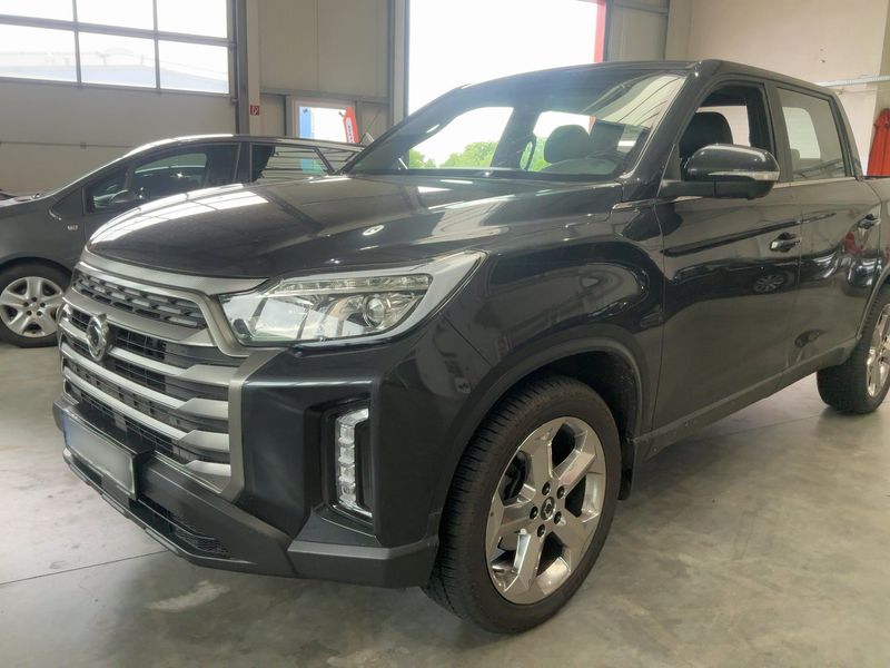 Ssangyong Musso 2.2 e-Xdi Sapphire 4WD 2022 – снимка 2