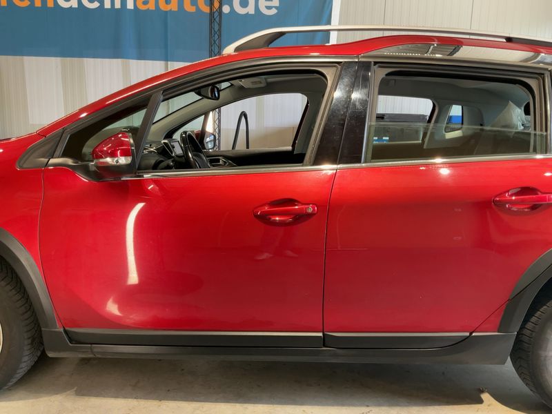 Peugeot 2008 1.2 PureTech Allure 2018 – снимка 4