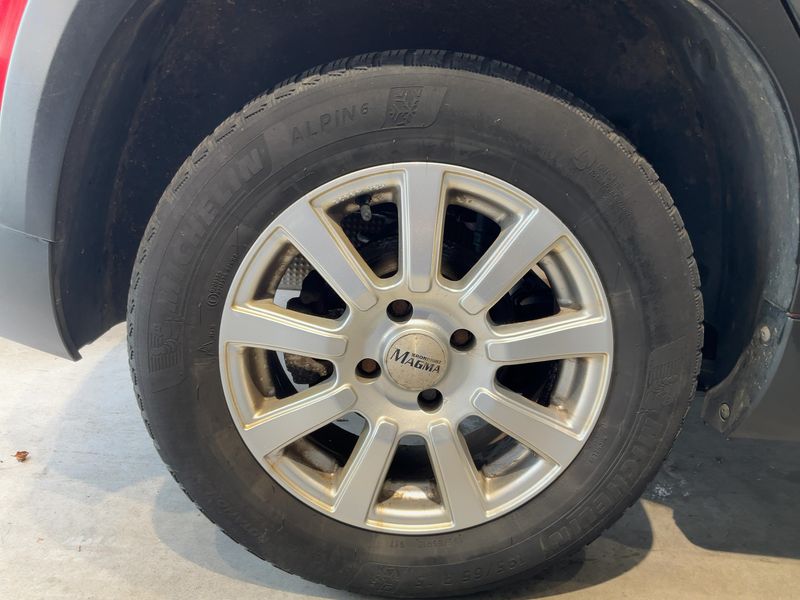Peugeot 2008 1.2 PureTech Allure 2018 – снимка 9
