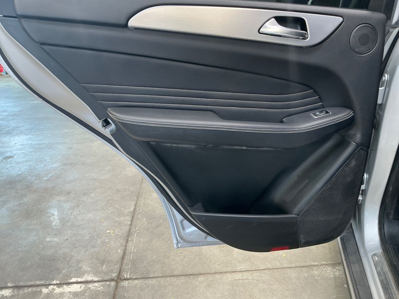 Mercedes-Benz M-Klasse ML 350 CDI BlueTEC 2015 – снимка 35