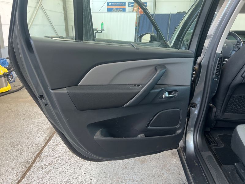 Citroen C4 Grand Picasso 1.6 Blue-HDi Seduction 2015 – снимка на щета 35