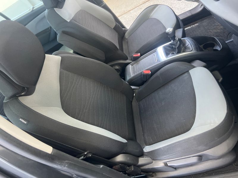 Citroen C4 Grand Picasso 1.6 Blue-HDi Seduction 2015 – снимка на щета 31