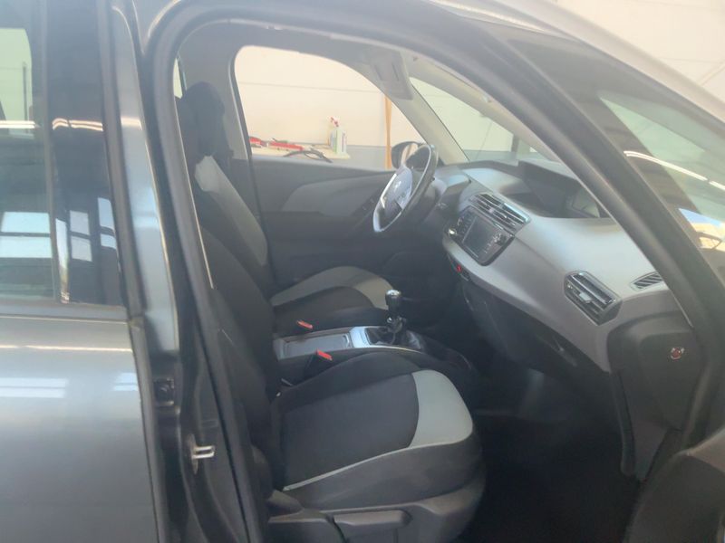 Citroen C4 Grand Picasso 1.6 Blue-HDi Seduction 2015 – снимка 17