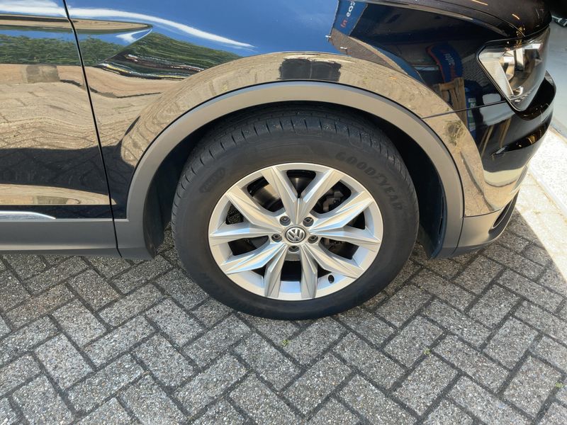 Volkswagen Tiguan 1.5 TSI ACT Comfortline BlueMotion Tech 2018 – снимка 11
