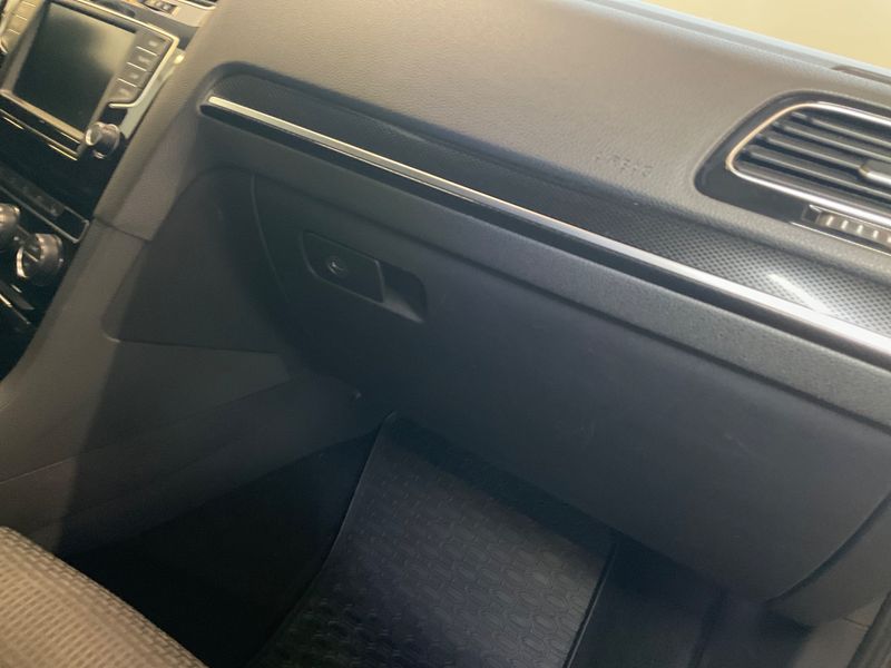 Volkswagen Golf VII 2.0 TDI Highline BlueMotion Tech 2016 – снимка 31