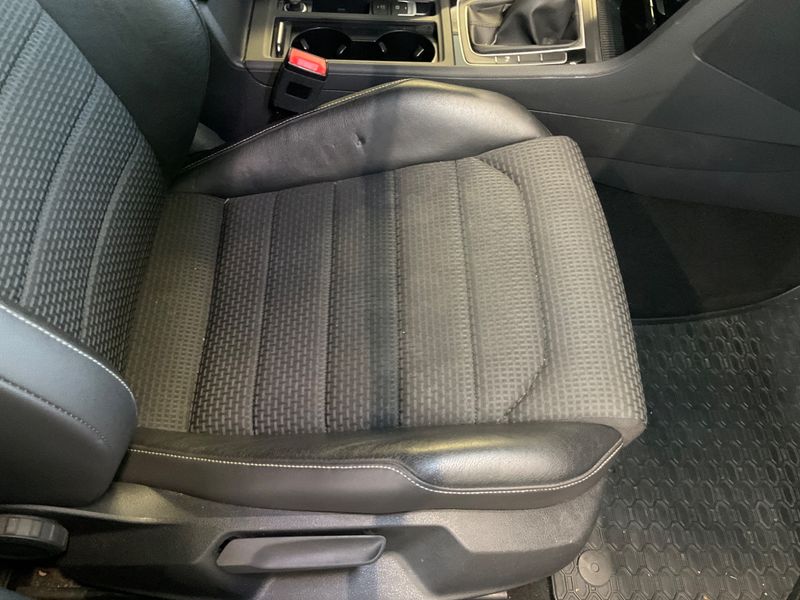 Volkswagen Golf VII 2.0 TDI Highline BlueMotion Tech 2016 – снимка 32