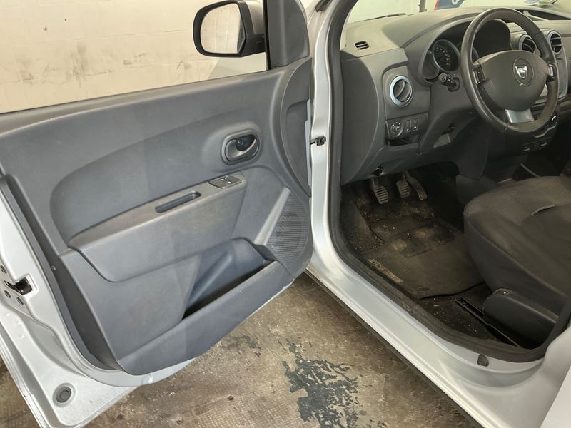 Dacia Dokker 1.2 TCe Stepway 2017 – снимка 22