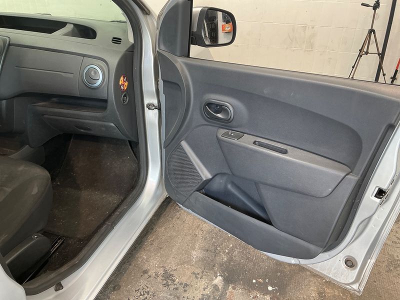 Dacia Dokker 1.2 TCe Stepway 2017 – снимка 26