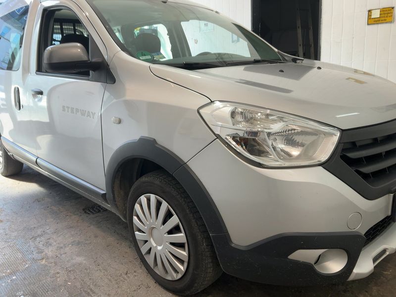 Dacia Dokker 1.2 TCe Stepway 2017 – снимка 12