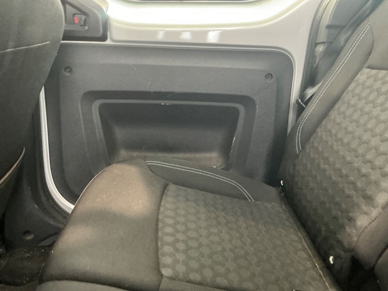 Dacia Dokker 1.2 TCe Stepway 2017 – снимка 23