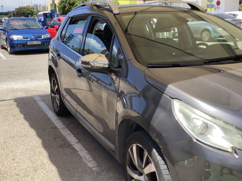 Peugeot 2008 1.6 Blue-HDi Allure 2015 – снимка 12