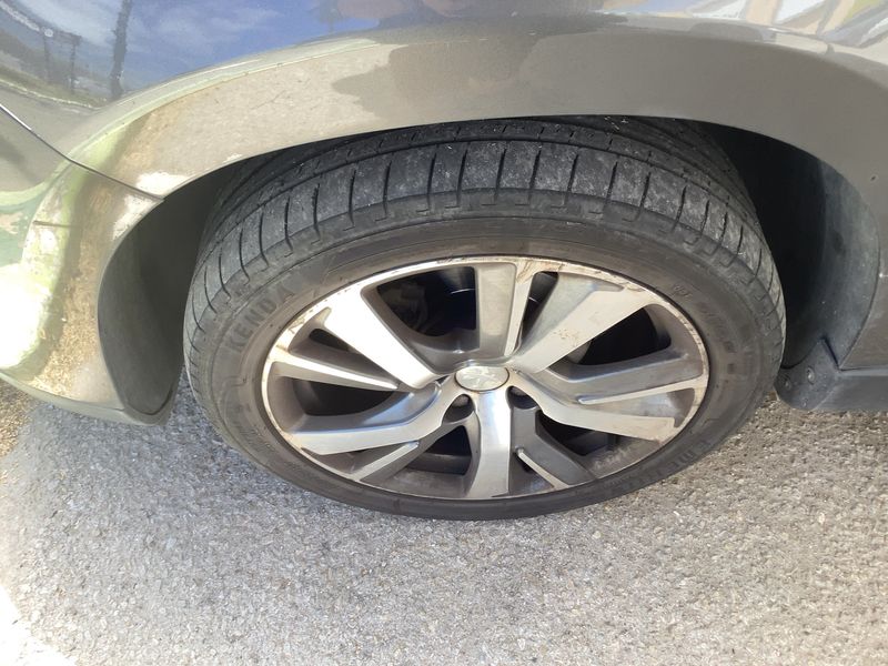 Peugeot 2008 1.6 Blue-HDi Allure 2015 – снимка 3