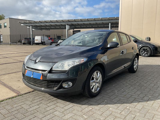 Renault Megane 1.5 dCi Expression 2013 – снимка 1