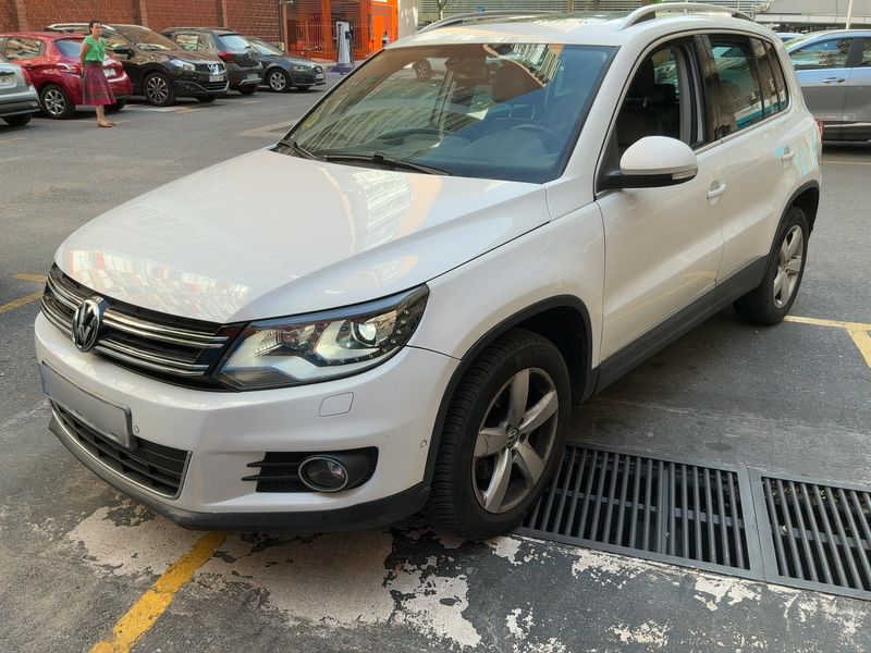 Volkswagen Tiguan 2.0 TDI Excellence 4Motion BlueMotion Tech 2012
