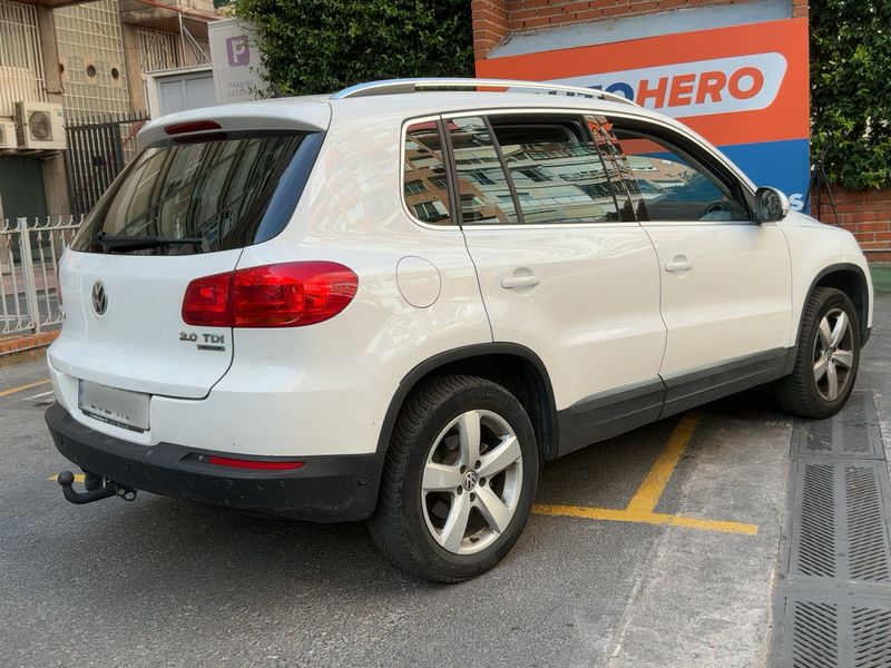 Volkswagen Tiguan 2.0 TDI Excellence 4Motion BlueMotion Tech 2012 – снимка 8